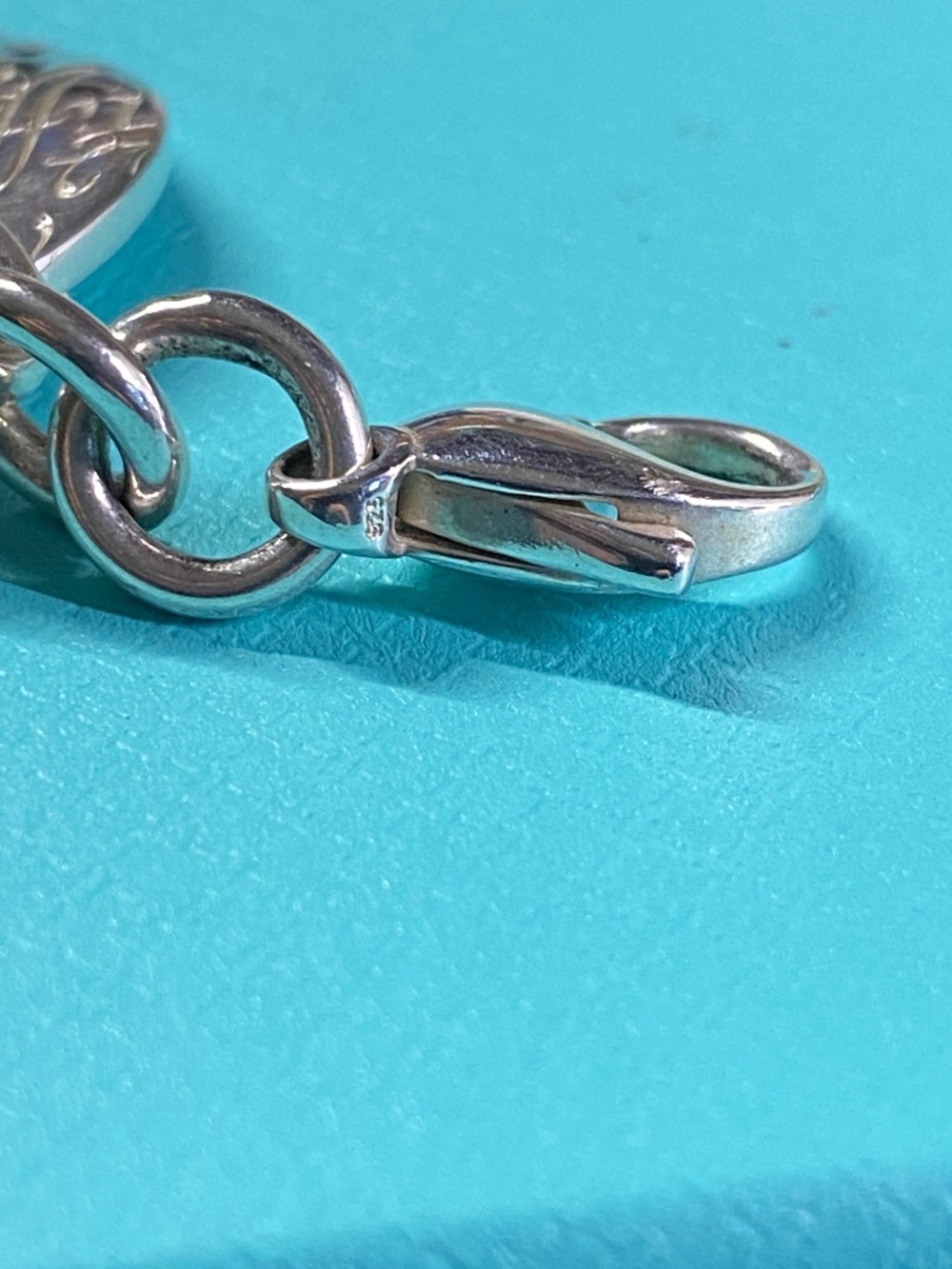 Tiffany & Co. Notes 5th Ave Round Tag Bracelet Sterling Silver 925 Retired 7.5” - Picture 4 of 6